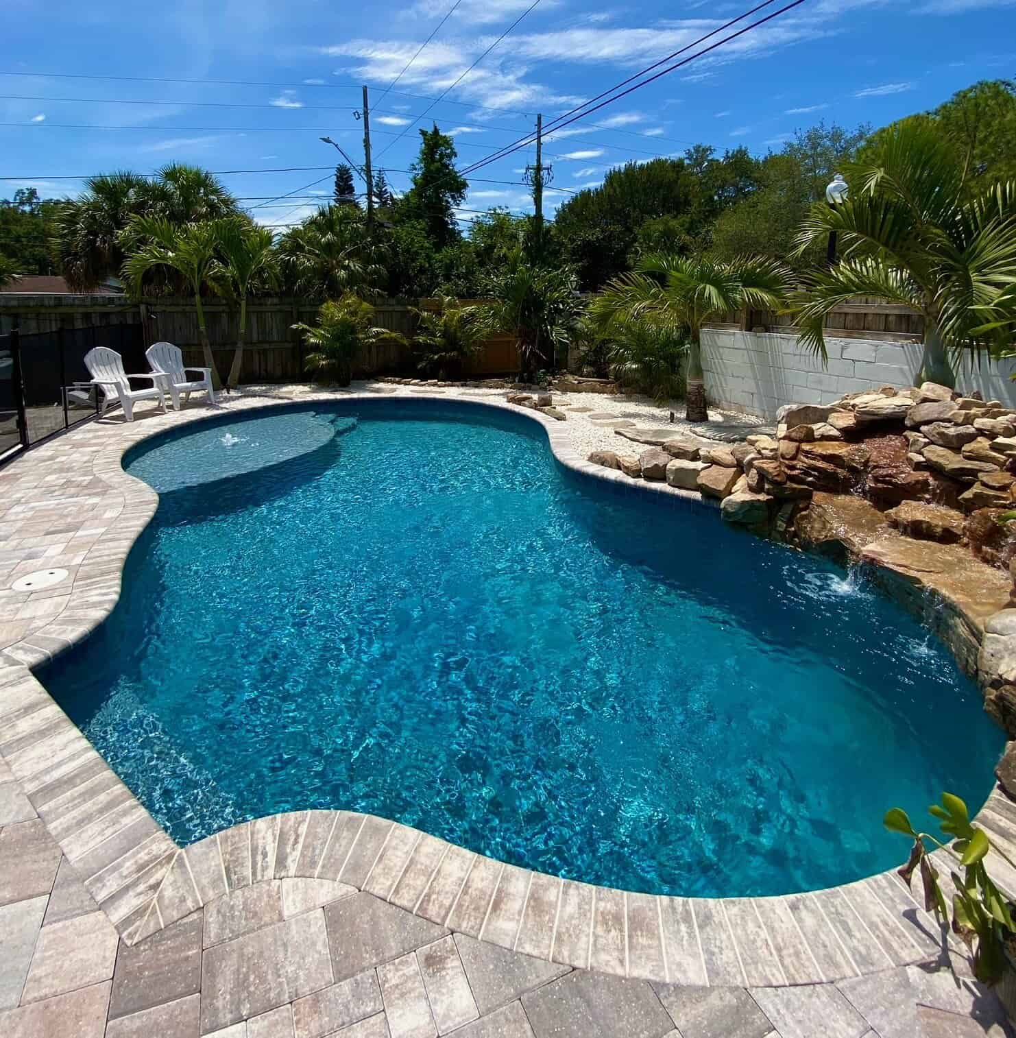 Custom Swimming Pools - Tropical Pools and Pavers